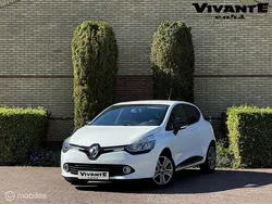 Wit Gebruikt 2015 Renault Clio IV Night&Day Hatchback | € 6.995 (Eerlijke prijs)