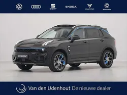 Zwart Gebruikt 2022 Lynk & Co 01 SUV | € 26.540 (Eerlijke prijs)