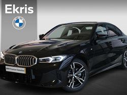 Zwart Gebruikt 2025 BMW 330e Comfort Edition Sedan | € 69.476