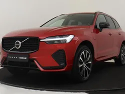 Rood, metallic lak Gebruikt 2023 Volvo XC60 Plus SUV | € 54.890 (Eerlijke prijs)