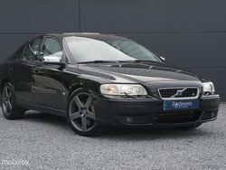 Zwart, metallic lak Gebruikt 2004 Volvo S60 Sedan | € 13.960