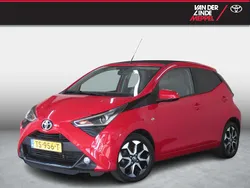 Rood Gebruikt 2018 Toyota Aygo Hatchback | € 10.950 (Eerlijke prijs)