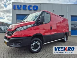 Rood Gebruikt 2021 Iveco Daily Van | € 27.950