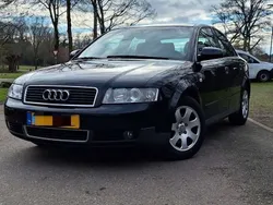 Blauw Gebruikt 2001 Audi A4 Exclusive Sedan | € 1.995 (Eerlijke prijs)