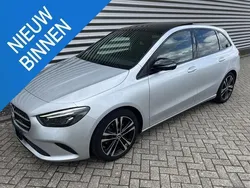 Grijs Gebruikt 2019 Mercedes B200 MPV | € 24.900 (Eerlijke prijs)