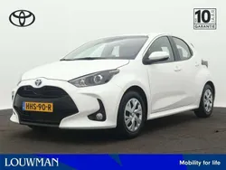 Wit Gebruikt 2024 Toyota Yaris Hybrid Active Hatchback | € 23.445 (Eerlijke prijs)