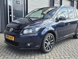 Blauw Gebruikt 2013 VW Touran Highline MPV | € 13.450 (Eerlijke prijs)