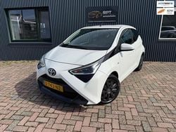 Wit Gebruikt 2020 Toyota Aygo X-play Hatchback | € 8.750 (Goede deal)