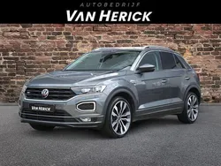 Grijs Gebruikt 2020 VW T-Roc Business SUV | € 25.945 (Eerlijke prijs)