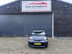 Grijs Gebruikt 2014 Toyota Aygo Hatchback | € 4.850 (Eerlijke prijs)