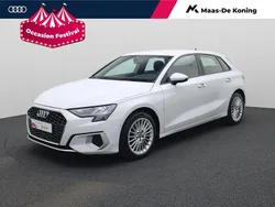 Wit Gebruikt 2021 Audi A3 Sportback Advanced Hatchback | € 26.440 (Goede deal)