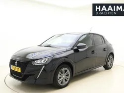 Zwart Gebruikt 2023 Peugeot e-208 Style Hatchback | € 21.450 (Eerlijke prijs)