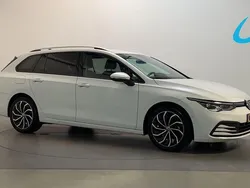 Wit Gebruikt 2021 VW Golf VIII Business Stationwagen | € 16.400 (Goede deal)