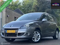 Grijs Gebruikt 2011 Renault Scénic III Bose Edition MPV | € 5.999 (Goede deal)