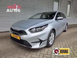 Grijs, metallic lak Gebruikt 2023 Kia Ceed Sportswagon Stationwagen | € 19.995 (Eerlijke prijs)