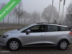 Grijs Gebruikt 2016 Renault Clio GrandTour LIMITED Stationwagen | € 4.750 (Eerlijke prijs)
