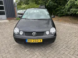 Zwart Gebruikt 2003 VW Polo Trendline Hatchback | € 950 (Goede deal)