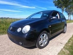 Zwart Gebruikt 2005 VW Polo Coupé | € 1.800 (Duur)