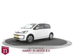 Wit Gebruikt 2022 VW e-up! Style Hatchback | € 17.800