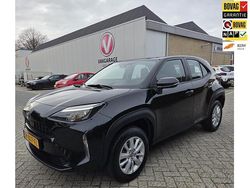 Zwart Gebruikt 2022 Toyota Yaris Cross Active SUV | € 22.950 (Goede deal)