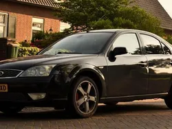Zwart Gebruikt 2005 Ford Mondeo Platinum Sedan | € 2.950 (Iets duurder)