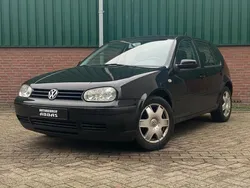 Zwart Gebruikt 2002 VW Golf IV Trendline Hatchback | € 2.250 (Iets duurder)