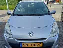 Grijs Gebruikt 2011 Renault Clio II Collection Hatchback | € 2.999 (Eerlijke prijs)