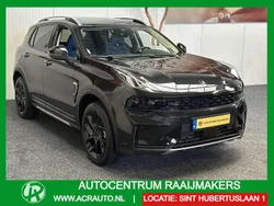 Zwart Gebruikt 2022 Lynk & Co 01 SUV | € 27.690 (Eerlijke prijs)