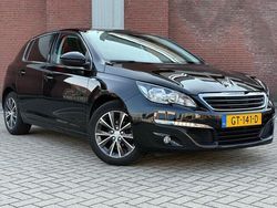 Zwart Gebruikt 2015 Peugeot 308 Style Hatchback | € 7.895 (Eerlijke prijs)