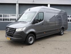Grijs Gebruikt 2024 Mercedes Sprinter Van | € 39.950 (Duur)