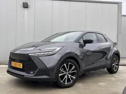 Grijs Gebruikt 2024 Toyota C-HR Edition SUV | € 34.999