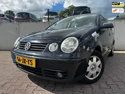 Zwart Gebruikt 2002 VW Polo Highline Hatchback | € 699 (Goede deal)