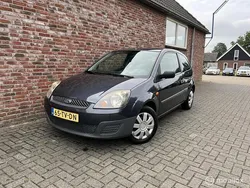 Grijs Gebruikt 2007 Ford Fiesta Style Hatchback | € 1.950 (Eerlijke prijs)