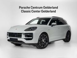 Grijs Gebruikt 2025 Porsche Cayenne SUV | € 142.900