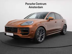 Bruin Gebruikt 2024 Porsche Cayenne S E-Hybrid SUV | € 161.655 (Duur)