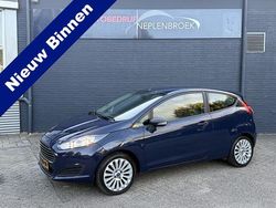 Blauw Gebruikt 2016 Ford Fiesta Hatchback | € 5.250 (Goede deal)