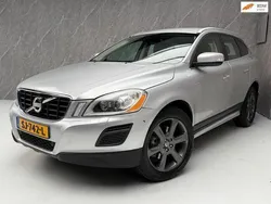 Grijs Gebruikt 2013 Volvo XC60 R-Design SUV | € 10.950 (Super prijs)