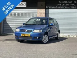 Blauw Gebruikt 2002 VW Polo Trendline Hatchback | € 850 (Goede deal)