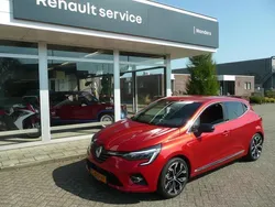 Rood Gebruikt 2023 Renault Clio V Techno Hatchback | € 23.899 (Iets duurder)