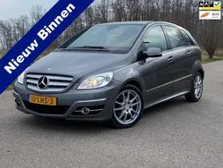 Grijs, metallic lak Gebruikt 2009 Mercedes B170 MPV | € 6.878 (Iets duurder)