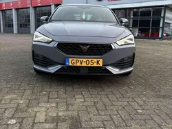 Grijs Gebruikt 2021 Cupra Leon Stationwagen | € 27.300 (Iets duurder)