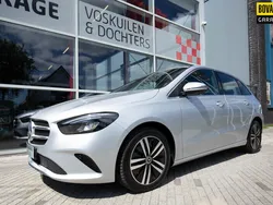 Zilver, metallic lak Gebruikt 2021 Mercedes B250e Business MPV | € 29.950 (Eerlijke prijs)