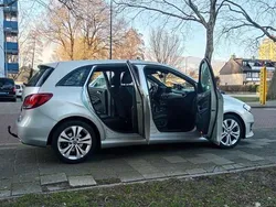 Grijs Gebruikt 2018 Mercedes B180 Business MPV | € 12.700 (Super prijs)