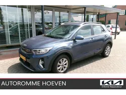 Blauw Gebruikt 2022 Kia Stonic Turbo SUV | € 18.440 (Eerlijke prijs)