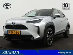 Grijs, metallic lak Gebruikt 2024 Toyota Yaris Cross Limited SUV | € 27.945 (Goede deal)