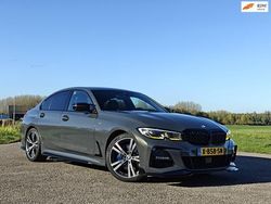Grijs Gebruikt 2019 BMW 330 Executive Sedan | € 34.900 (Duur)