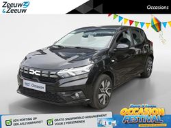 Zwart Gebruikt 2024 Dacia Sandero Expression Hatchback | € 18.935 (Eerlijke prijs)