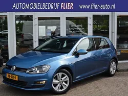 Blauw Gebruikt 2016 VW Golf VII Comfortline Hatchback | € 11.750 (Goede deal)