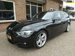 Zwart, metallic lak Gebruikt 2016 BMW 340 Executive Stationwagen | € 26.950 (Eerlijke prijs)