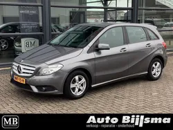 Grijs Gebruikt 2014 Mercedes B180 Ambition MPV | € 13.495 (Eerlijke prijs)